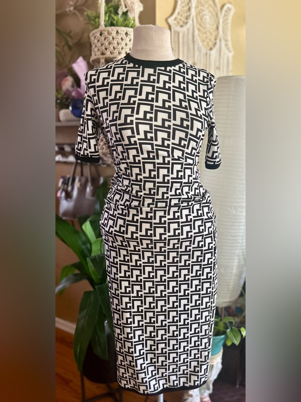 SHEIN Black & White Geometric Midi Dress